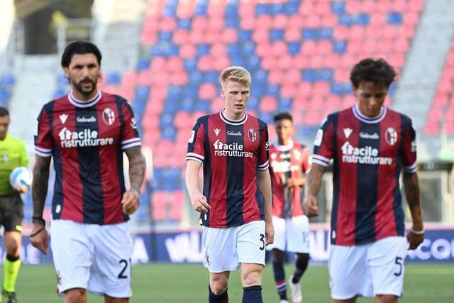 杨瀚森14+15青岛惜败首钢 范子铭14分雷蒙16分